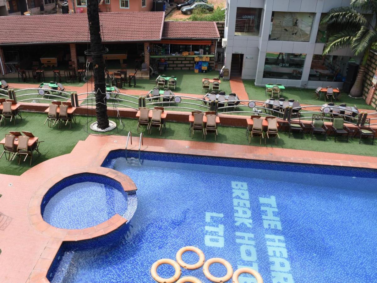 Hard Break Hotel Enugu Exterior photo