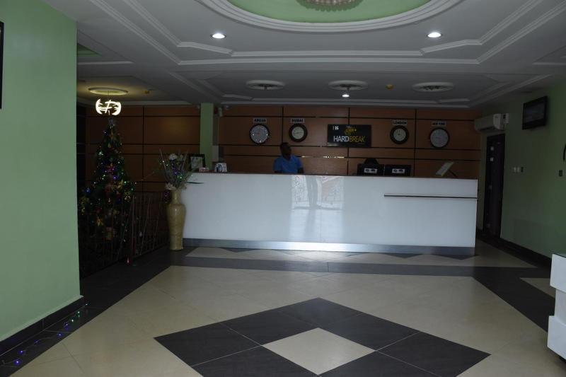 Hard Break Hotel Enugu Exterior photo