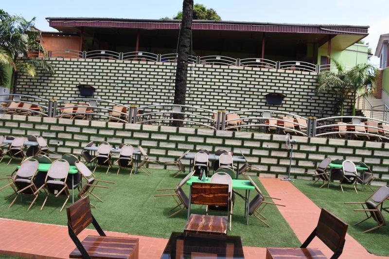 Hard Break Hotel Enugu Exterior photo